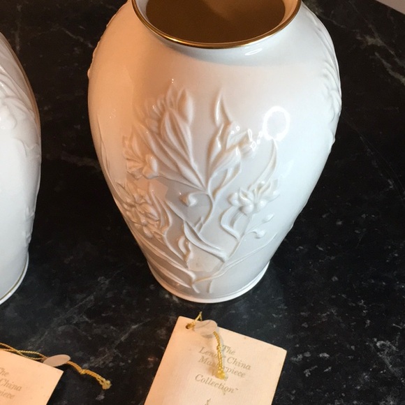 Bundle of 2 Lenox Vases - Picture 2 of 4